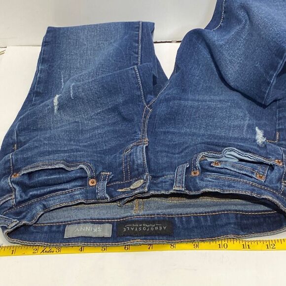 Aeropostale Women's Skinny Jean Short/Court Dark Wash Denim Size 00 - Picture 6 of 9